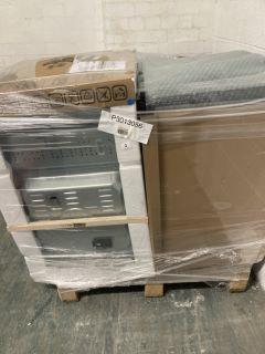 1X PALLET WITH TOTAL RRP VALUE OF £910 TO INCLUDE 1X KENWOOD ELECTRIC COOKERS MODEL NO KDC66SS22, 1X ESSENTIALS FREEZERS UNDER COUNTER MODEL NO0, 1X MONTPELLIER GAS COOKERS TSL MODEL NO MDOG60LS,