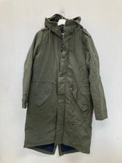 PEPE JEANS COAT MILITARY GREEN SIZE M - LOCATION 18A.