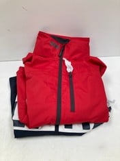 2 X HELLY HANSEN JACKETS RED SIZE S AND NAVY BLUE AND WHITE SIZE S - LOCATION 9A.