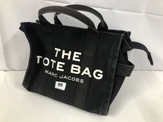 MARC JACOBS THE TOTE BAG