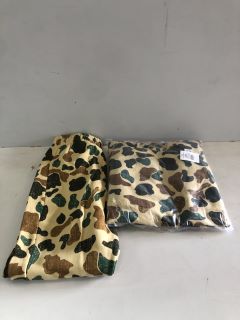 CARHARTT BOY'S CAMO HOODY SIZE: 14 - 16 YRS  & CARHARTT CAMO JOGGERS SIZE: 8 - 10 YRS