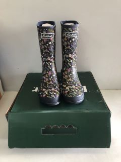 BARBOUR WELLINGTON BOOTS SIZE: UK 4