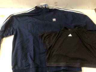 2 X ADIDAS ITEMS INC LOCK UP TT SIZE: 2XL