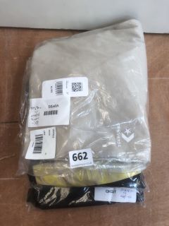 3 X ASSORTED T SHIRTS INC CALVIN KLEIN T SHIRT SIZE: UK XXL