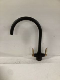 LIVING AND HOME KITCHEN TAP IN BLACK/ROSE GOLD