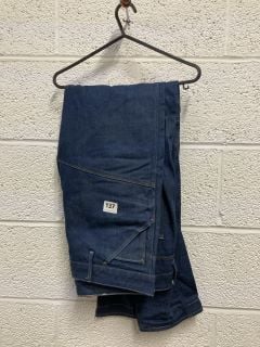 PAIR OF G-STAR RAW DENIM JEANS IN BLUE - SIZE 36/36