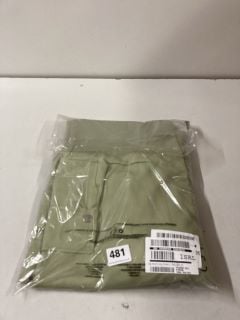 PAIR OF HIGH WAISTED CARGO TROUSERS IN GREEN - SIZE 16