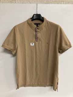 TOMMY HILFIGER POLO TOP SIZE LARGE