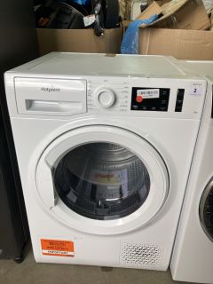 HOTPOINT FREESTANDING TUMBLE DRYER MODEL NO: NT M11 82 UK