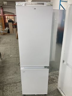 SAMSUNG INTEGRATED FRIDGE FREEZER MODEL BRB26600FWW RRP: £993