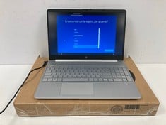 LAPTOP HP 15-S-EQ1040NS 1256GB (ORIGINAL RRP - €299.00) IN SILVER. (WITH BOX AND CHARGER, ONLY WORKS PLUGGED IN). AMD 3020E, 4 GB RAM, , AMD RADON GRAPHICS [JPTZ6453]