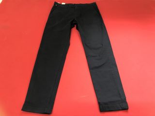 TOMMY HILFIGER CHELSEA CHINOS 32 REGULAR