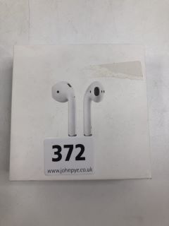 APPLE AIRPODS A2031 A2032 A1602 EARPHONES IN WHITE. (WITH BOX)  [JPTN39824]