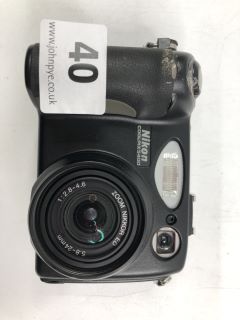 NIKON COOLPIX E5400 COMPACT CAMERA. (NO BATTERY)  [JPTN40178]