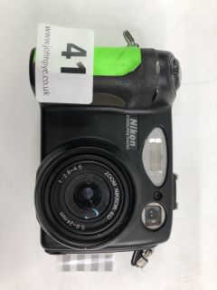 NIKON COOLPIX E5400 COMPACT CAMERA. (NO BATTERY)  [JPTN40177]