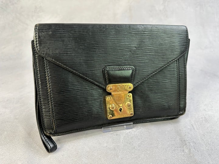 Louis Vuitton Epi Serie Dragonne Hand Bag Black M52612 W26cm x H18cm x D3.5cm(Approx)  (VAT ONLY PAYABLE ON BUYERS PREMIUM)