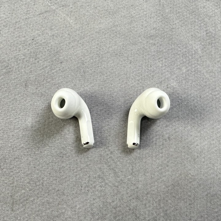 John Pye Auctions Apple Airpods Pro With Wireless Charging Case