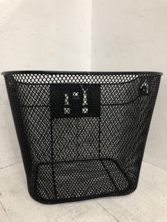PALLET OF BICYCLE WIRE FRONT BASKETS
