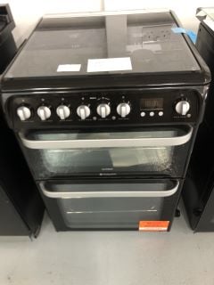 HOTPOINT ULTIMA 60CM DUAL FUEL DOUBLE OVEN COOKER