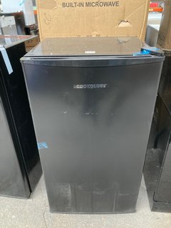 COOKOLOGY UNDERCOUNTER FRIDGE: MODEL UCIF93BK - RRP £116: LOCATION - A7