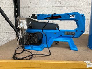 CLARKE WOODWORKER TABLE SAW IN BLUE : MODEL CSS400D: LOCATION - BR12