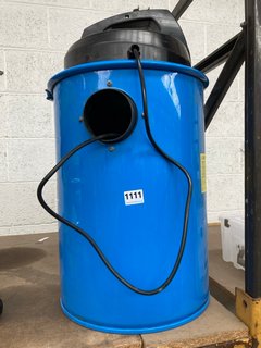 CLARKE WOODWORKER DUST EXTRACTOR IN BLUE: LOCATION - BR12