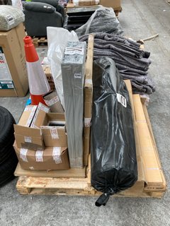 (COLLECTION ONLY) QTY OF ASSORTED ITEMS TO INCLUDE ULTRAMAX 12V LITHIUM BATTERY AND 5 X TRAFFIC MANAGEMENT CONES: LOCATION - B9