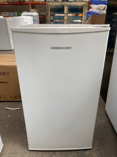 COOKOLOGY UCFR88WH 93L WHITE UNDER COUNTER FRIDGE - RRP £140: LOCATION - A8