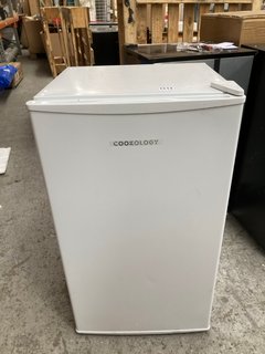 COOKOLOGY UNDERCOUNTER FREEZER: MODEL UCFZ60WH - RRP £134: LOCATION - A8