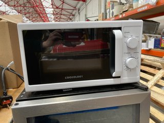 COOKOLOGY MICROWAVE: MODEL CMAFS20LWH - RRP £64: LOCATION - A8