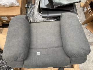 PARTIAL ARMCHAIR SEAT UNIT IN GREY FABRIC: LOCATION - B8