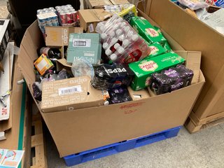 PALLET OF ASSORTED DRINKS TO INCLUDE TANGO DARK BERRY CANS: LOCATION - A6 (KERBSIDE PALLET DELIVERY)