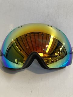 A BOX OF SKI GOGGLES IN BLACK WITH POLARIZED LENSES