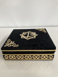 QURAN WITH BLACK VELVET STORAGE CASE