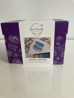 QTY OF ARTS AND CRAFTS ITEMS TO INCLUDE BE & BUMBLE PASTELS ART BOX