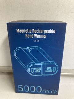 8 X MAGNETIC RECHARGEABLE HAND WARMER 5000MAH*2 OT-96