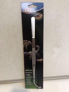 QTY OF LARGE FEEDING TONGS FOR REPTILES AND OTHER EXOTIC PETS