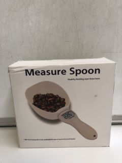 1 X BOX OF DIGITAL MEASURING SPOONS