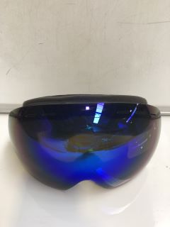 QTY OF SKI GOGGLES