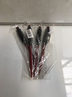 QTY OF CIRCULAR HAIR BRUSHES