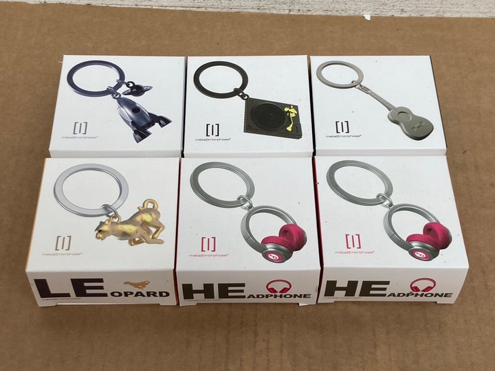 John Pye Auctions QTY OF METAL MORPHOSE KEY RINGS TO INCLUDE GUITAR