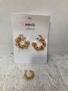 QTY OF ASSORTED EARRINGS: LOCATION - G17