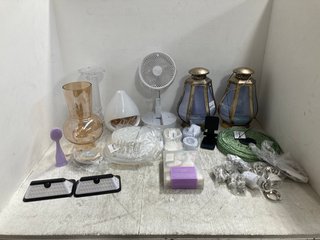 QTY OF ASSORTED ITEMS TO INCLUDE BLUSHLY SILICONE FACIAL BRUSH AND FOLD AWAY DESK FAN IN WHITE: LOCATION - G18