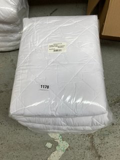 PACK OF 5 QUILT TOP MATTRESS PROTECTORS 183 CM X 200CM: LOCATION - H10