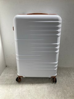 BRITISH TRAVELLER MEDIUM HARD SHELL SUITCASE IN WHITE/TAN: LOCATION - E6