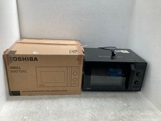 TOSHIBA DIGITAL GRILL MICROWAVE OVEN IN BLACK MW2-AG23PF: LOCATION - E6