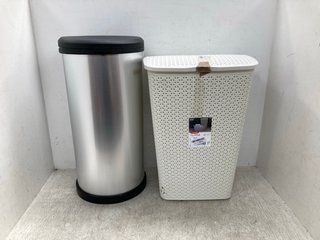 CURVER PLASTIC BIN IN SILVER TO INCLUDE PLASTIC LAUNDRY BASKET IN CREAM: LOCATION - E7