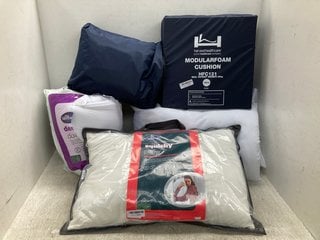 5 X ASSORTED ITEMS TO INCLUDE SILENTNIGHT DEEP SLEEP DOUBLE DUVET: LOCATION - E7