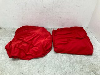 2 X RED FITTED BED SHEETS SIZES UNKNOWN: LOCATION - E16