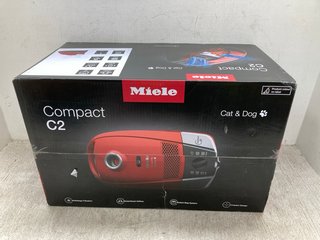 MIELE COMPACT C2 CAT & DOG CYLINDER VACUUM CLEANER RRP £299: LOCATION - E2